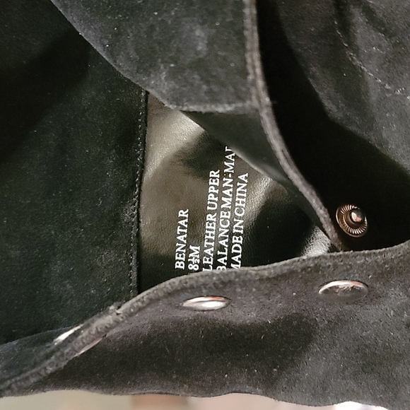 NWOT Benatar Black Suede Boot - Picture 5 of 5